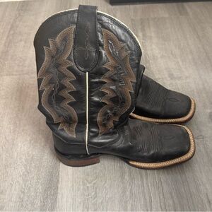 Dan Post Black and Tan Western Ankle Boots